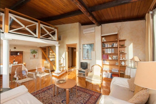 Gorgeous penthouse Spanish Steps image 15