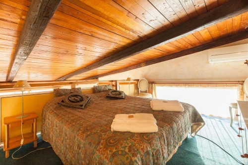 Gorgeous penthouse Spanish Steps image 2