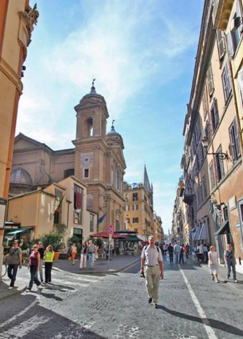 Gorgeous penthouse Spanish Steps image 20